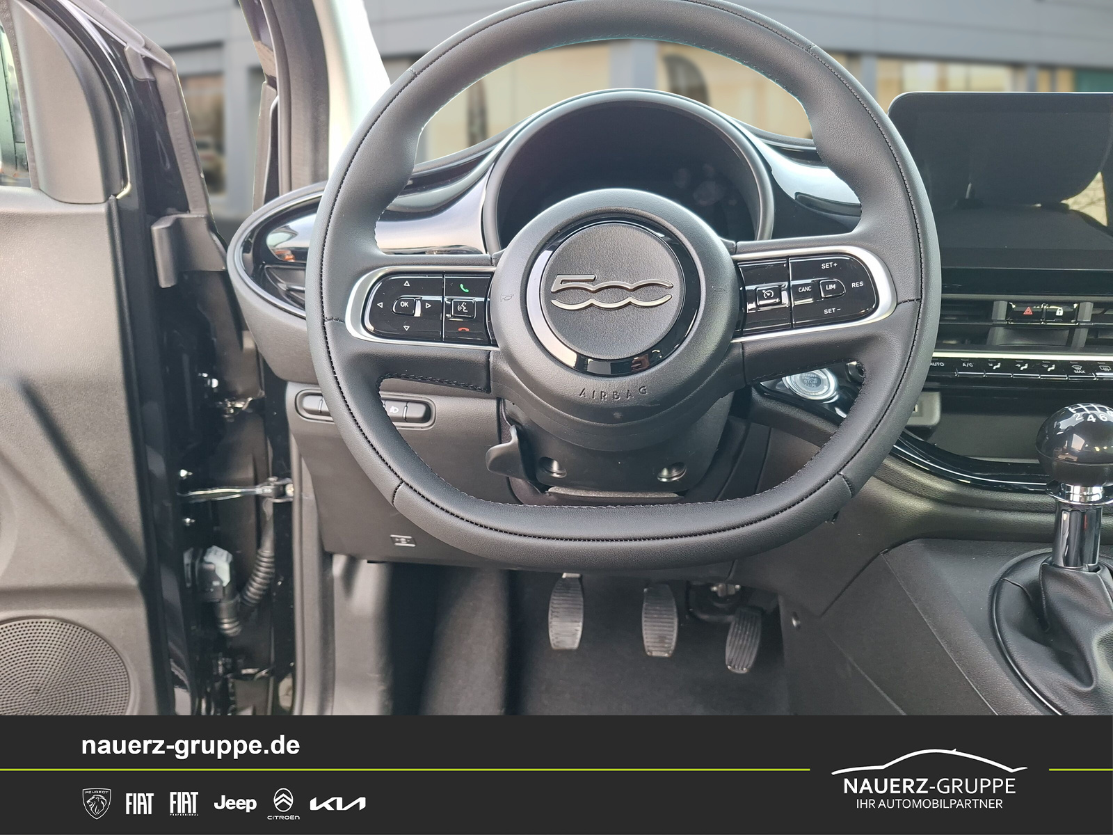 Fahrzeugabbildung Fiat 500 1.0 Hybrid FireFly 48 kW Icon