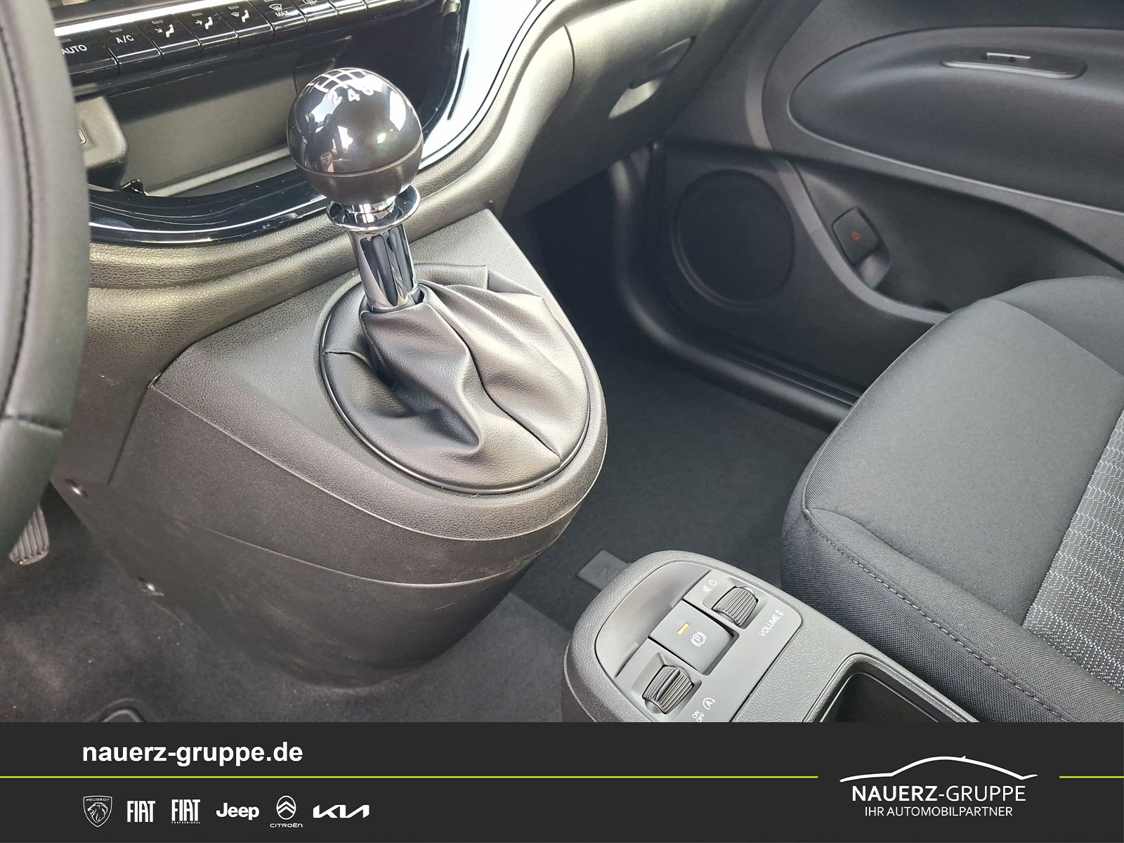 Fahrzeugabbildung Fiat 500 1.0 Hybrid FireFly 48 kW Icon