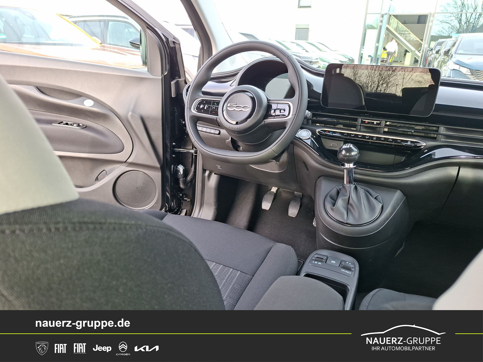 Fahrzeugabbildung Fiat 500 1.0 Hybrid FireFly 48 kW Icon