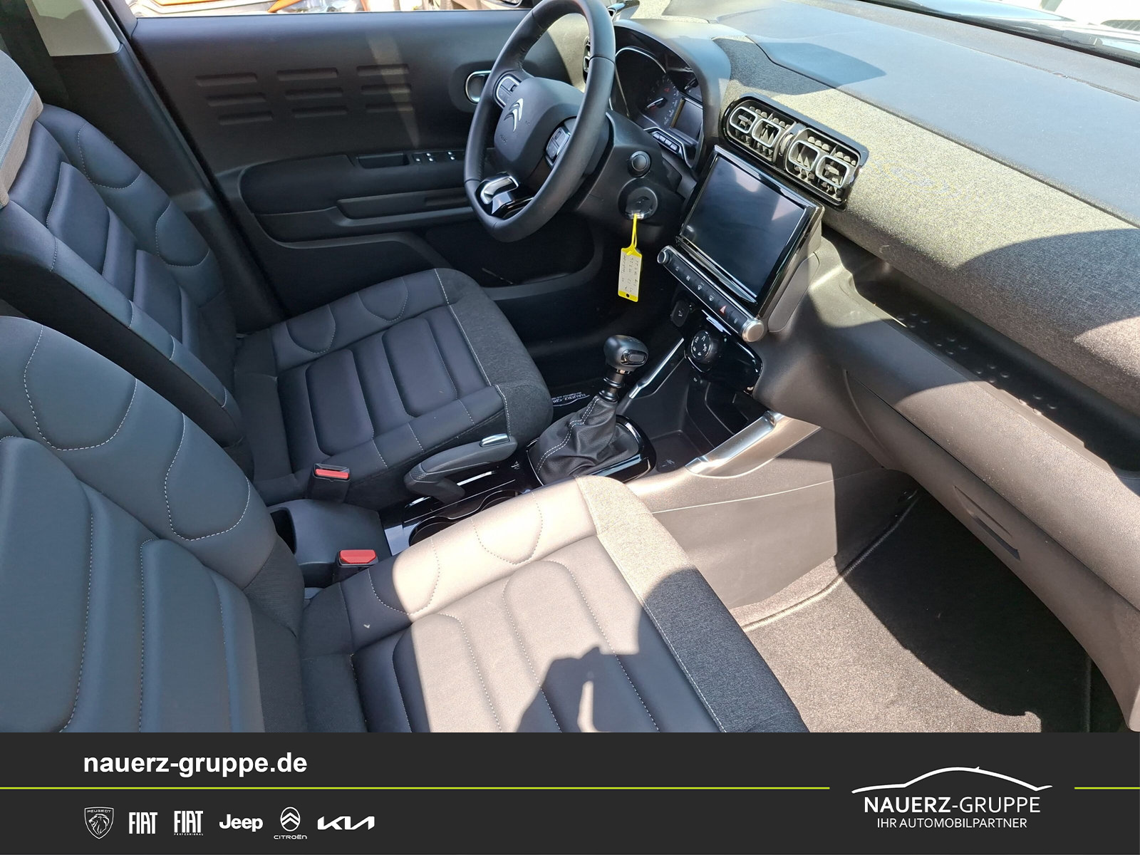 Fahrzeugabbildung Citroen C3 Aircross Plus PureTech 110