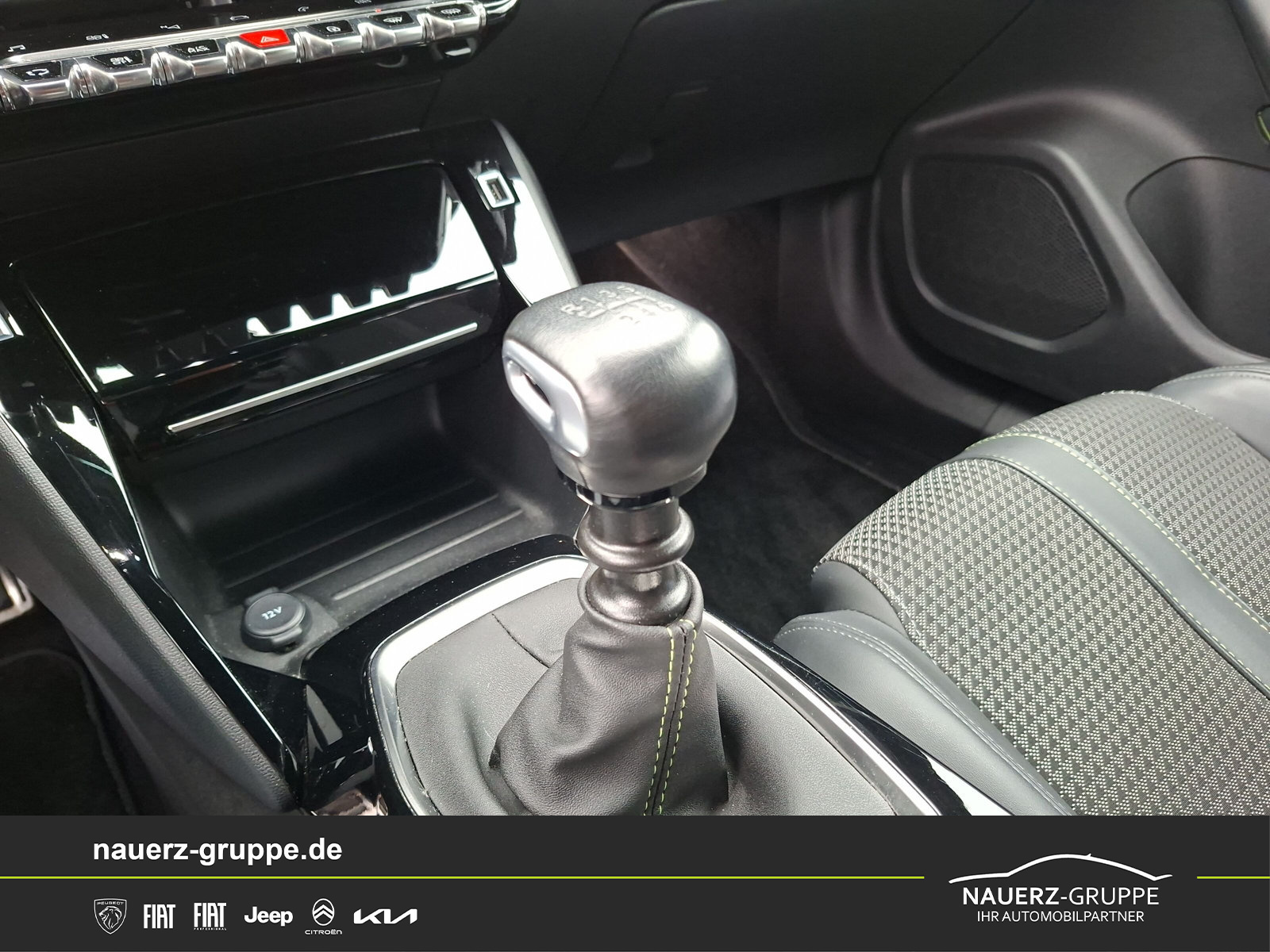 Fahrzeugabbildung Peugeot 2008 GT PureTech 130