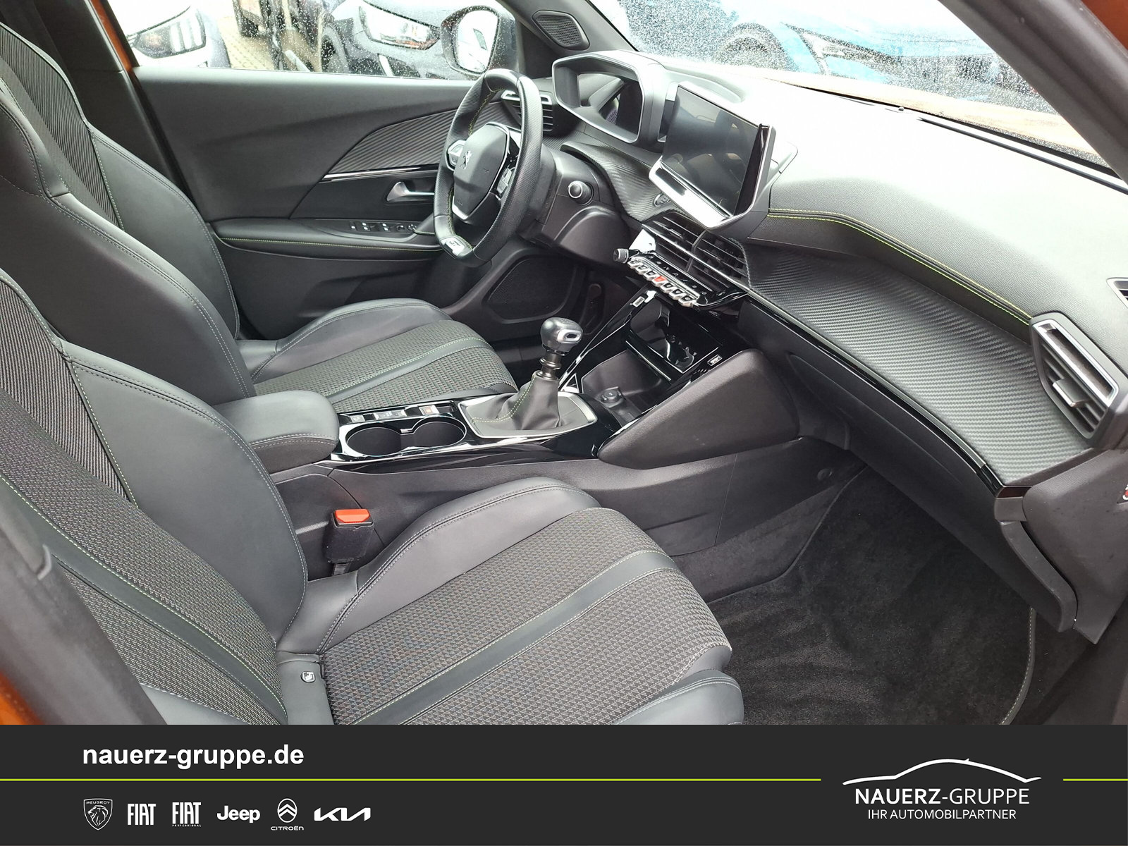 Fahrzeugabbildung Peugeot 2008 GT PureTech 130