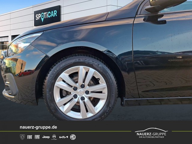Fahrzeugabbildung Peugeot 308 Active Glasdach Einparkhilfe