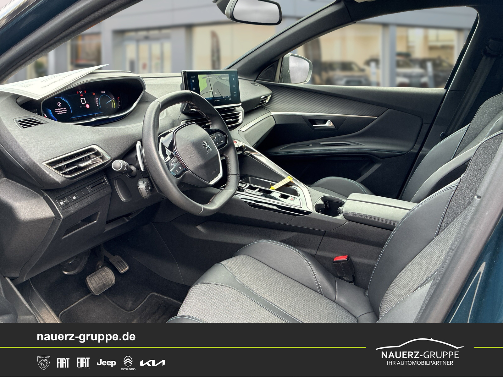 Fahrzeugabbildung Peugeot 3008 Hybrid 136 Allure Pack