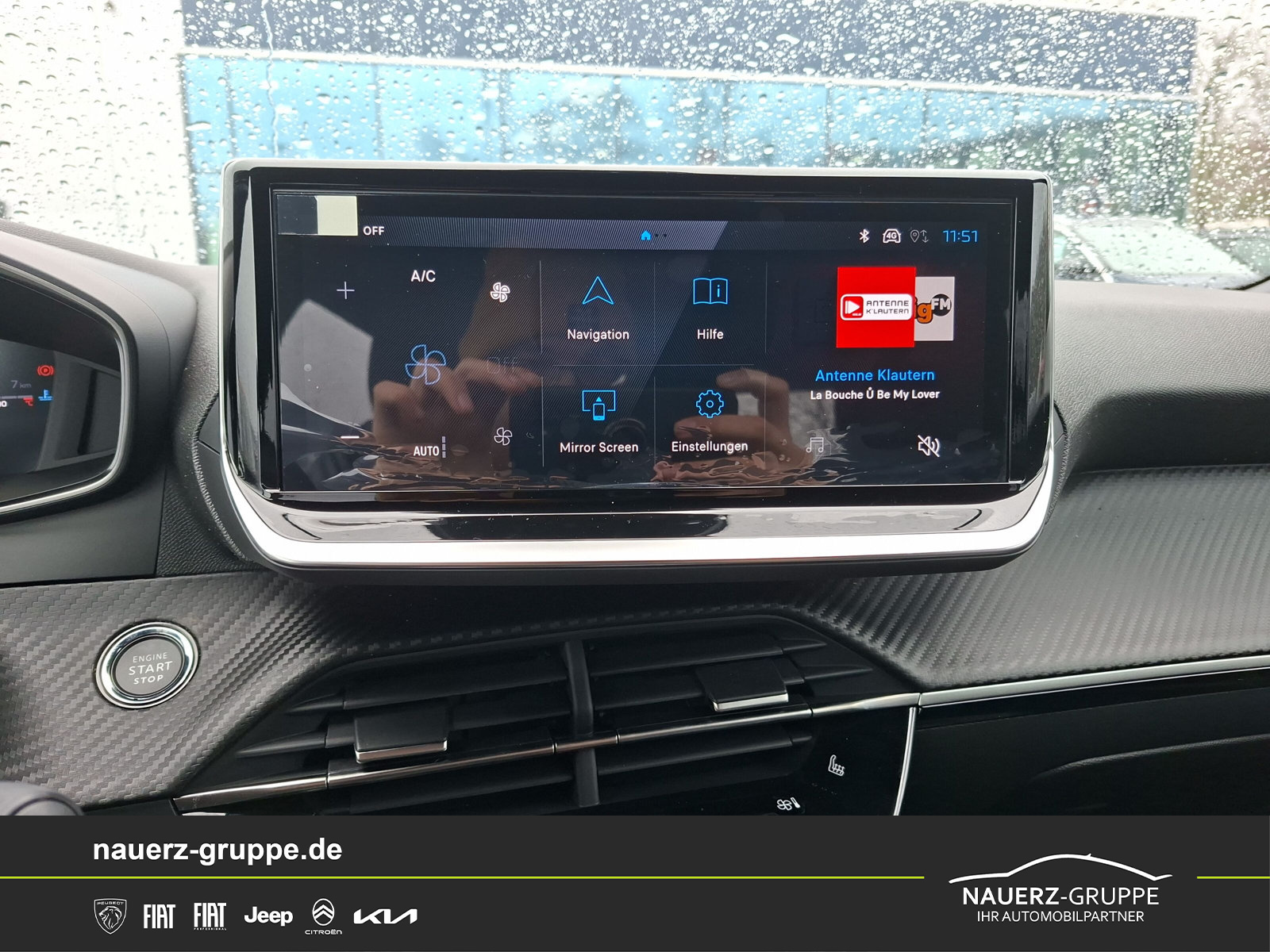 Fahrzeugabbildung Peugeot 2008 Hybrid 145e DSC6 Allure