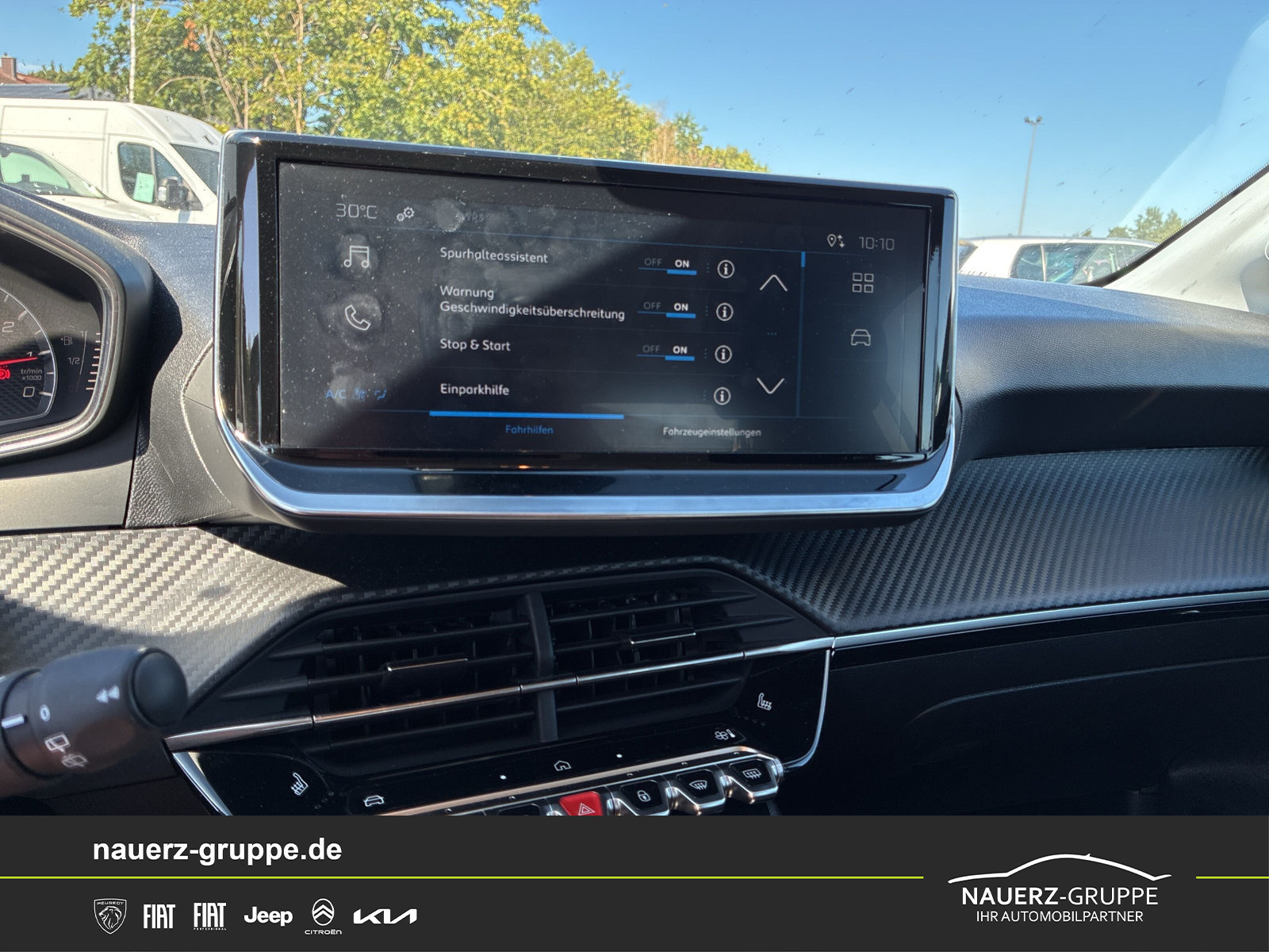 Fahrzeugabbildung Peugeot 208 Style PureTech 100