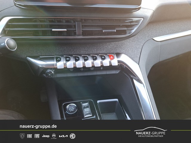 Fahrzeugabbildung Peugeot 3008 Allure Pack PureTech 130 EAT8