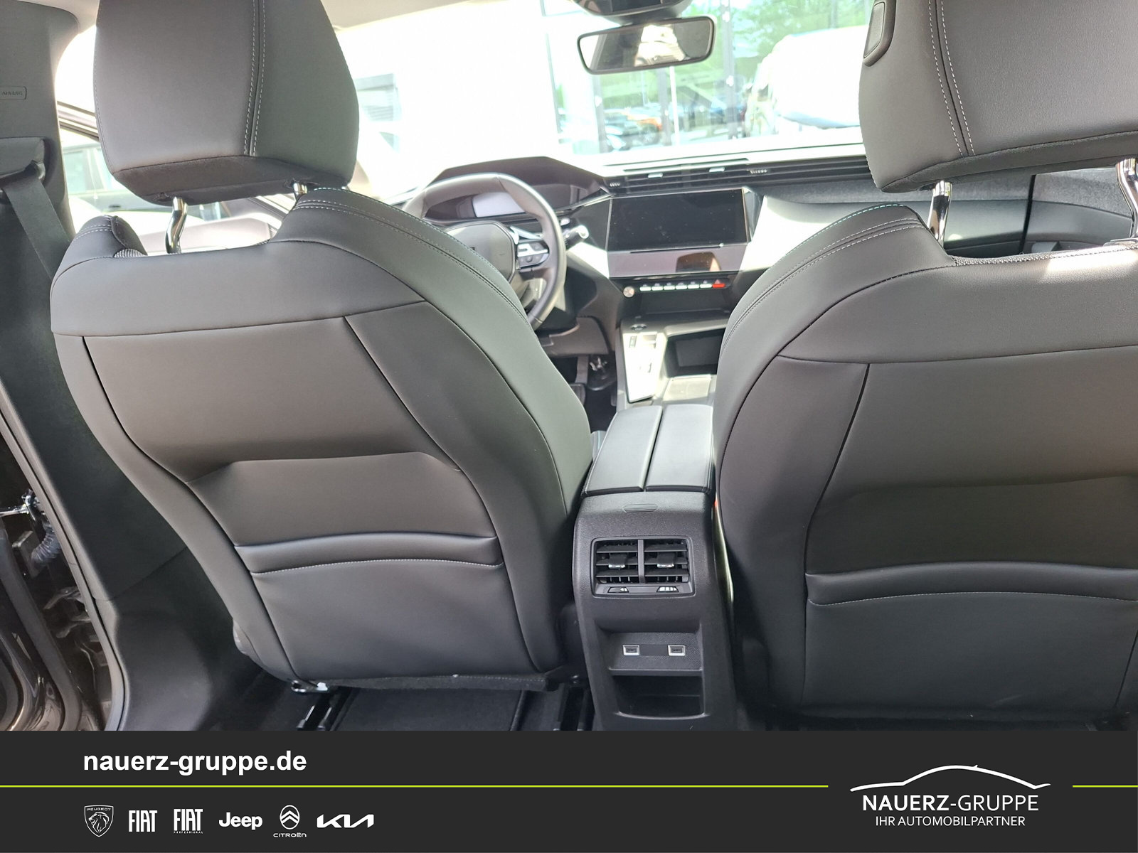 Fahrzeugabbildung Peugeot 408 Allure Pack PureTech 130 EAT8