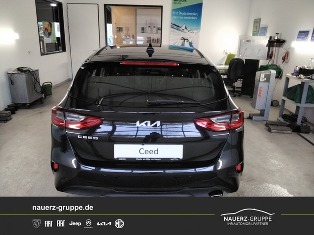 Fahrzeugabbildung Kia Ceed Spirit 1.5