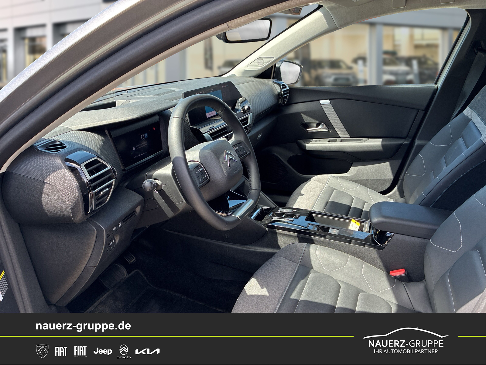 Fahrzeugabbildung Citroen C4 Max Limousine PureTech 130 EAT8