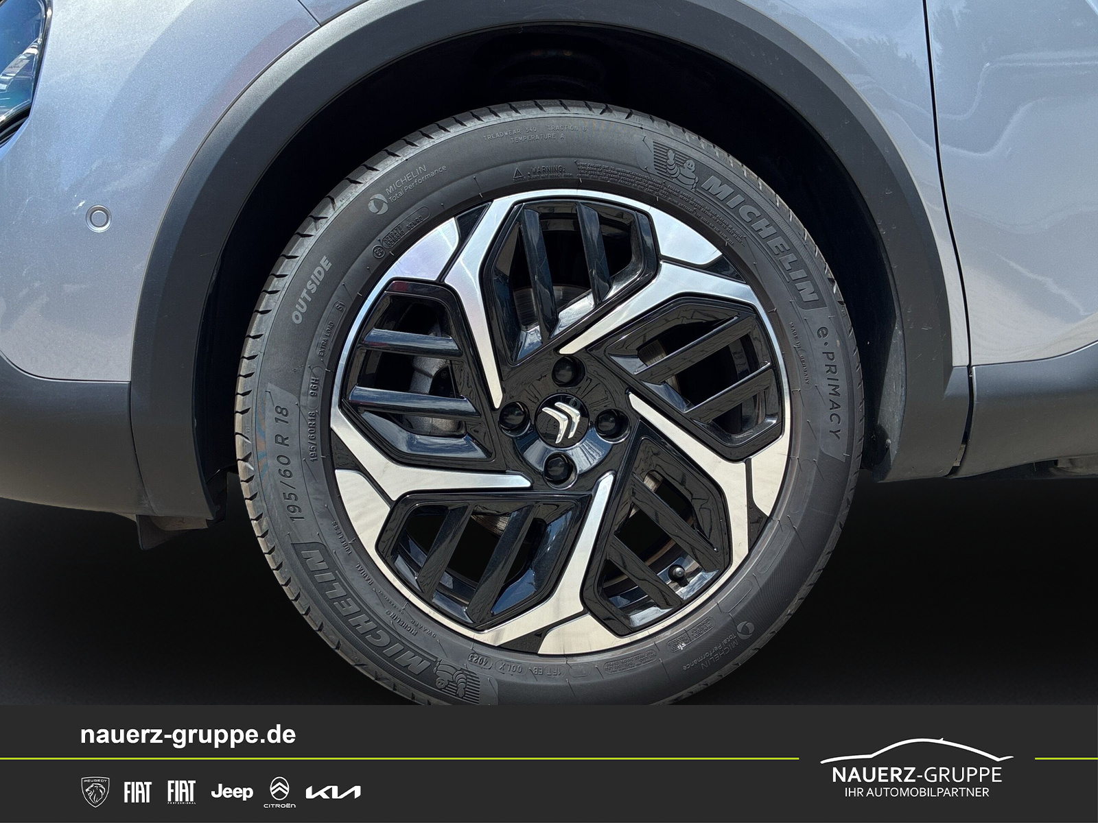 Fahrzeugabbildung Citroen C4 Max Limousine PureTech 130 EAT8
