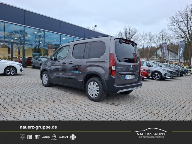 Fahrzeugabbildung Peugeot Rifter Allure GT Line Elektromotor L1 - mit KI generiert/bearbeitet
