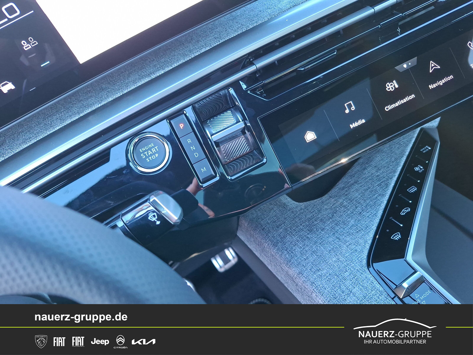 Fahrzeugabbildung Peugeot 3008 Hybrid 145 GT Exclusive