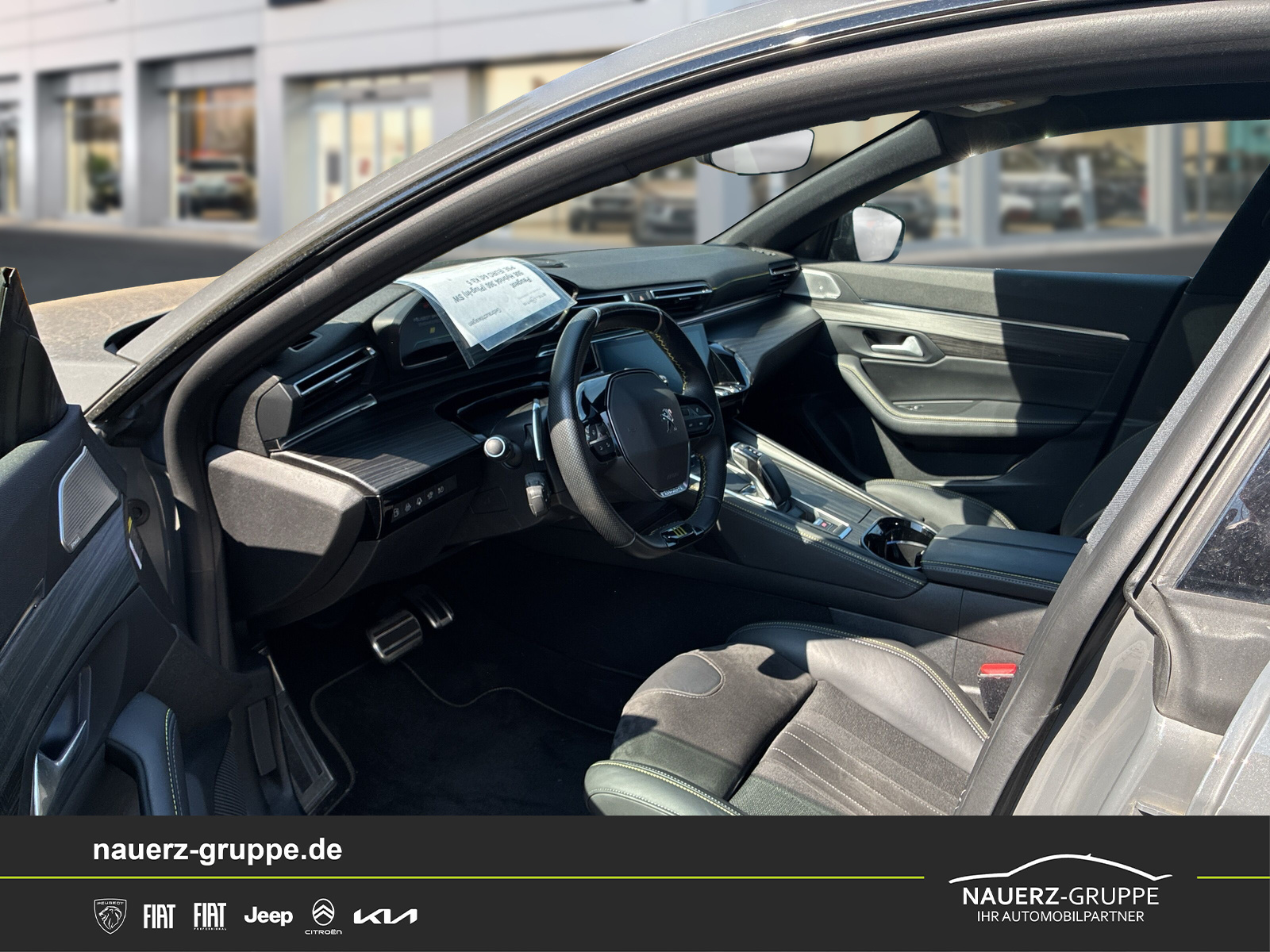 Fahrzeugabbildung Peugeot 508 SW Hybrid 4 360 PSE - mit KI generiert/bearbeitet