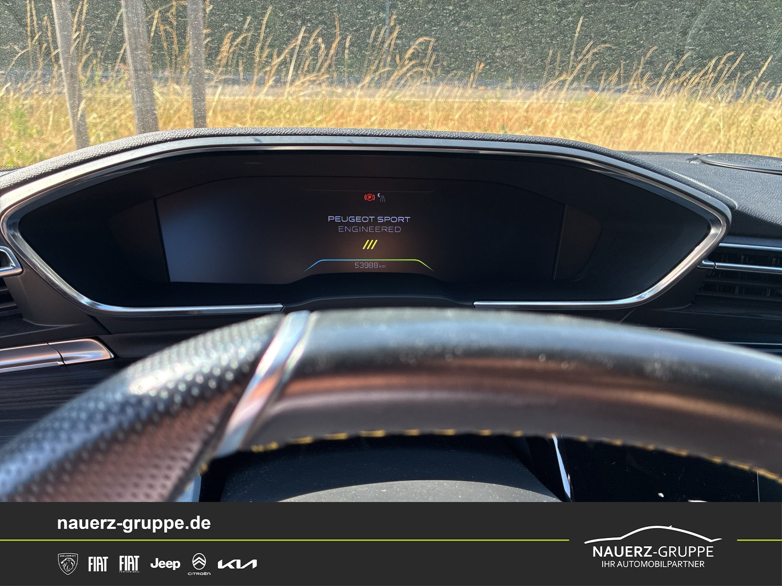 Fahrzeugabbildung Peugeot 508 SW Hybrid 4 360 PSE - mit KI generiert/bearbeitet