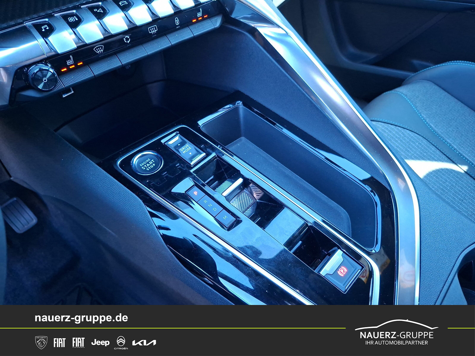 Fahrzeugabbildung Peugeot 3008 Hybrid 136 Allure Pack