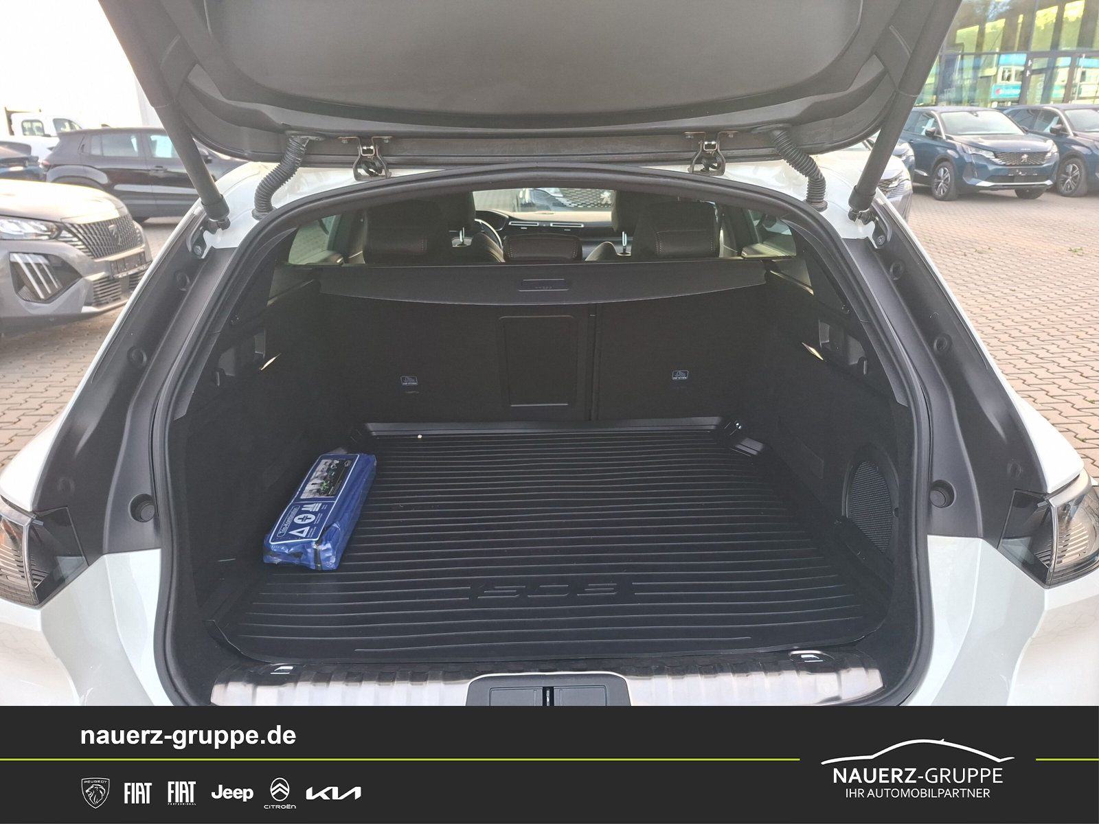 Fahrzeugabbildung Peugeot 508 SW Hybrid 225 GT Pack