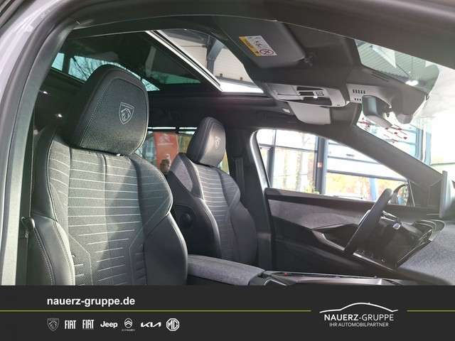 Fahrzeugabbildung Peugeot 5008 GT Hybrid 145 7 Sitze
