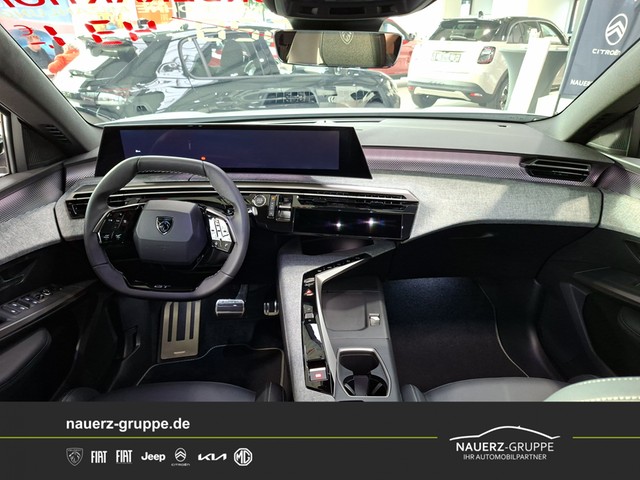 Fahrzeugabbildung Peugeot 5008 GT Hybrid 145 7 Sitze