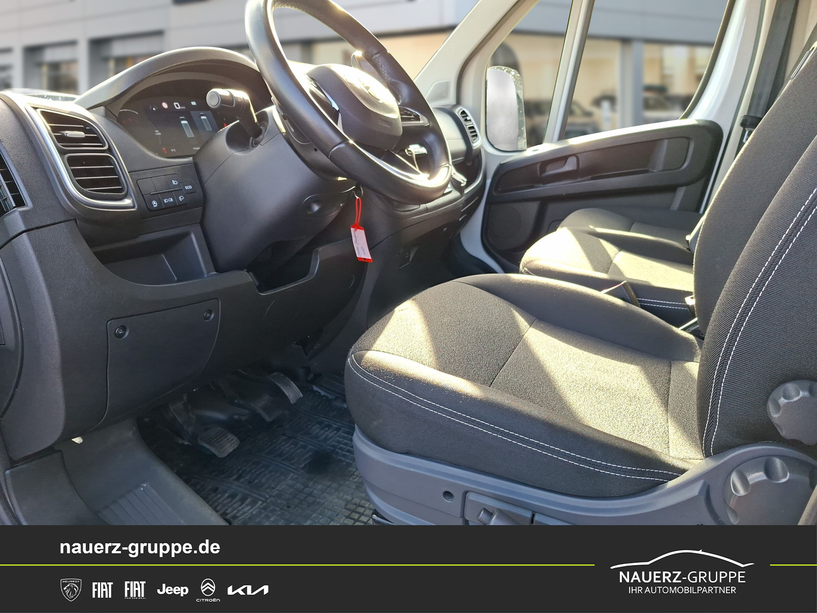 Fahrzeugabbildung Citroen Jumper Kasten Hochraum 35 L3H2 BlueHDi 140