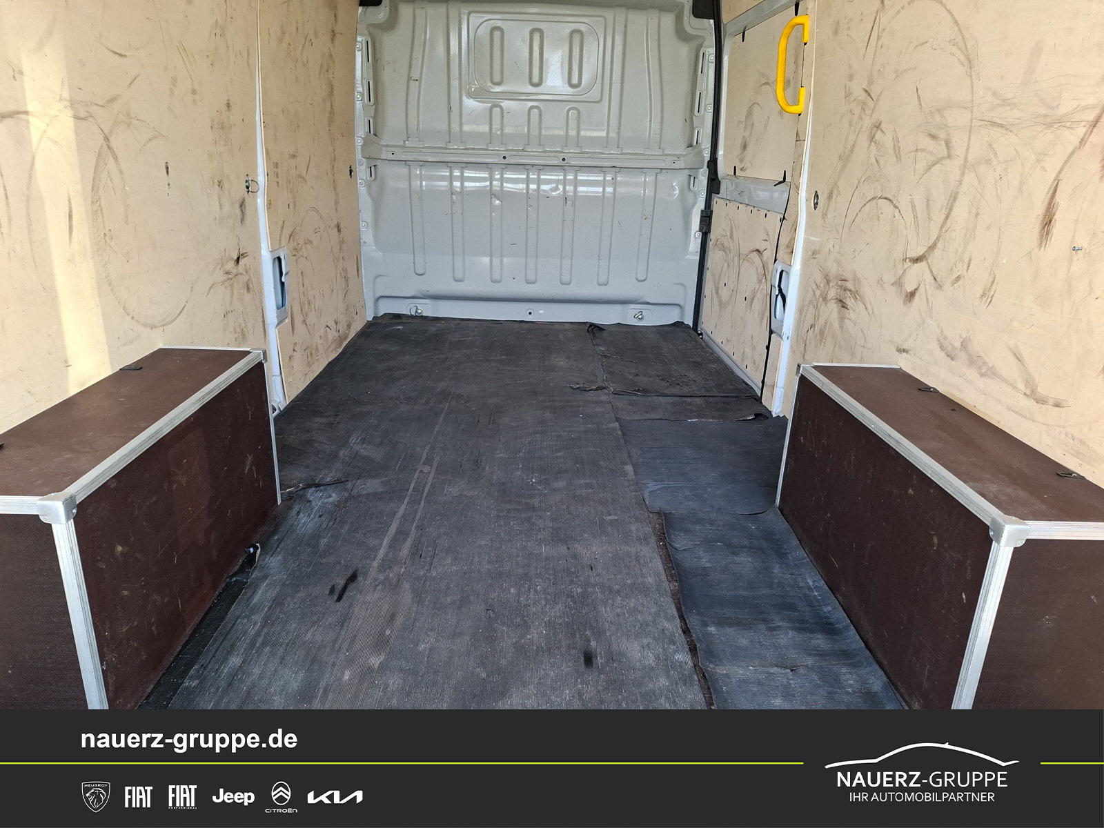 Fahrzeugabbildung Citroen Jumper Kasten Hochraum 35 L3H2 BlueHDi 140