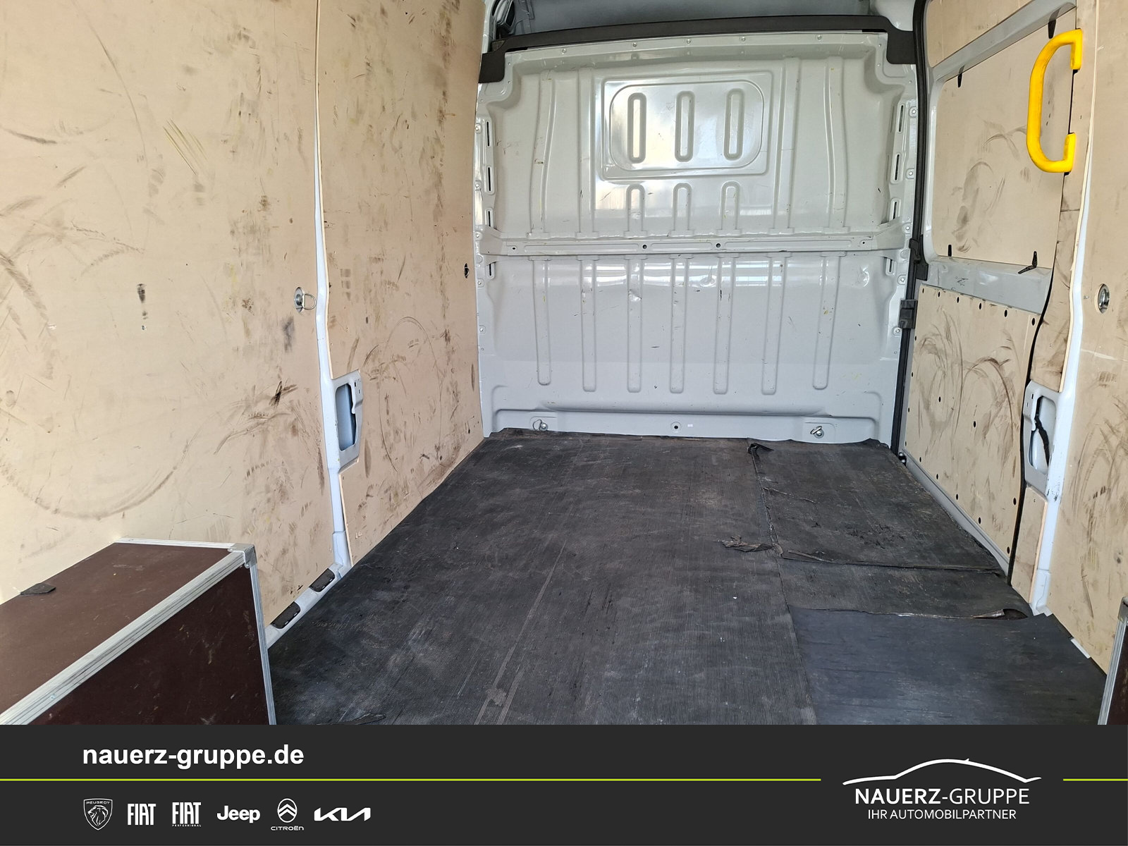 Fahrzeugabbildung Citroen Jumper Kasten Hochraum 35 L3H2 BlueHDi 140