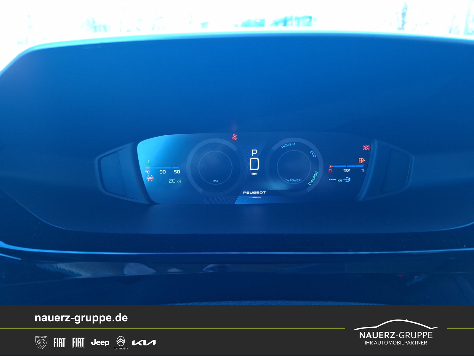 Fahrzeugabbildung Peugeot 308 Hybrid 145 Allure