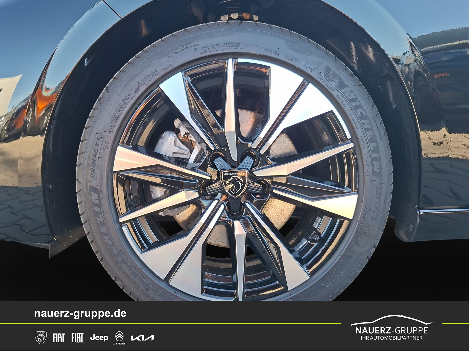 Fahrzeugabbildung Peugeot 308 Hybrid 145 Allure