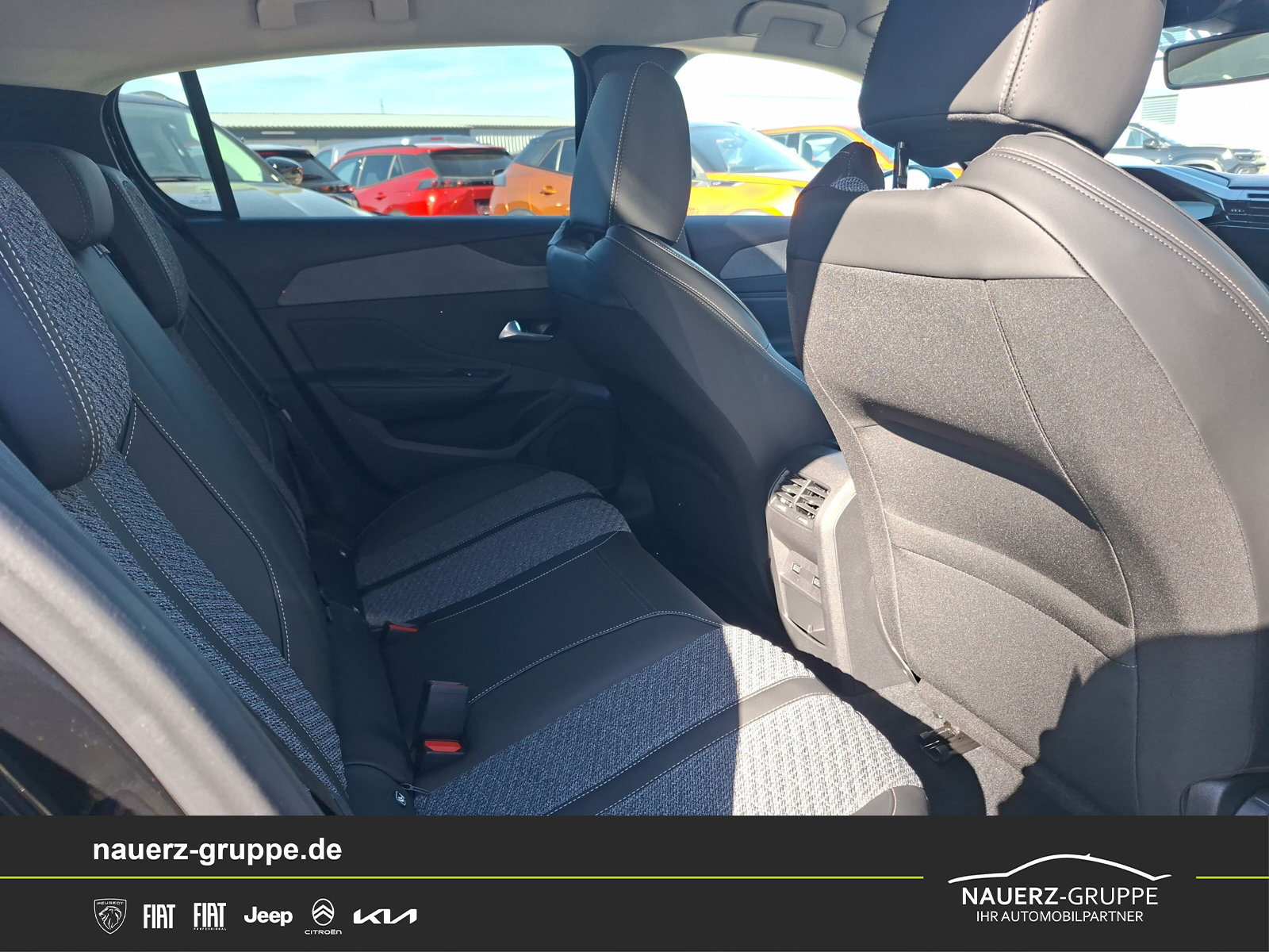 Fahrzeugabbildung Peugeot 308 Hybrid 145 Allure