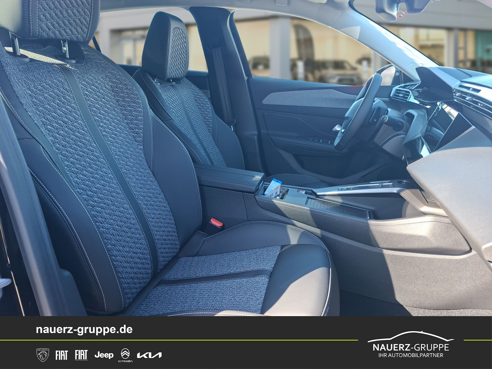 Fahrzeugabbildung Peugeot 308 Hybrid 145 Allure