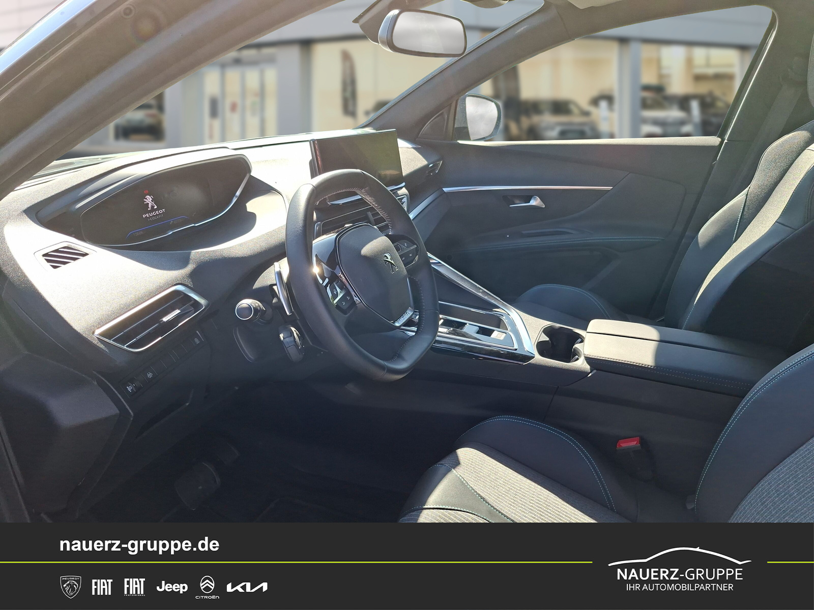 Fahrzeugabbildung Peugeot 5008 Hybrid 136 Allure Pack