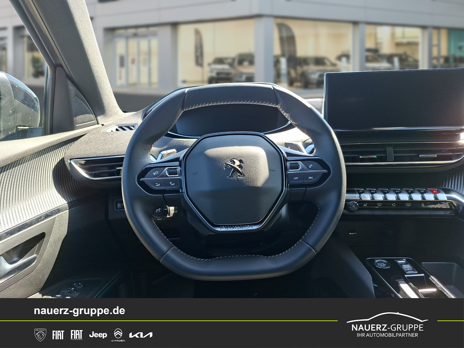 Fahrzeugabbildung Peugeot 5008 Hybrid 136 Allure Pack