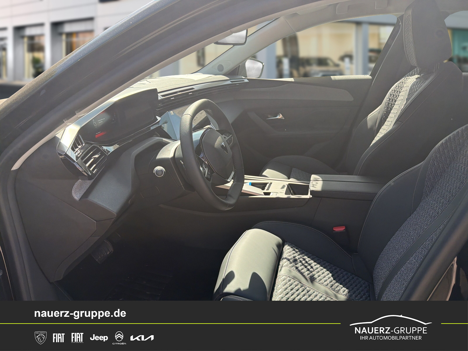 Fahrzeugabbildung Peugeot Neuer 308 ALLURE HYBRID 145 e-DSC6 Hybrid 145 Allure - mit KI generiert/bearbeitet