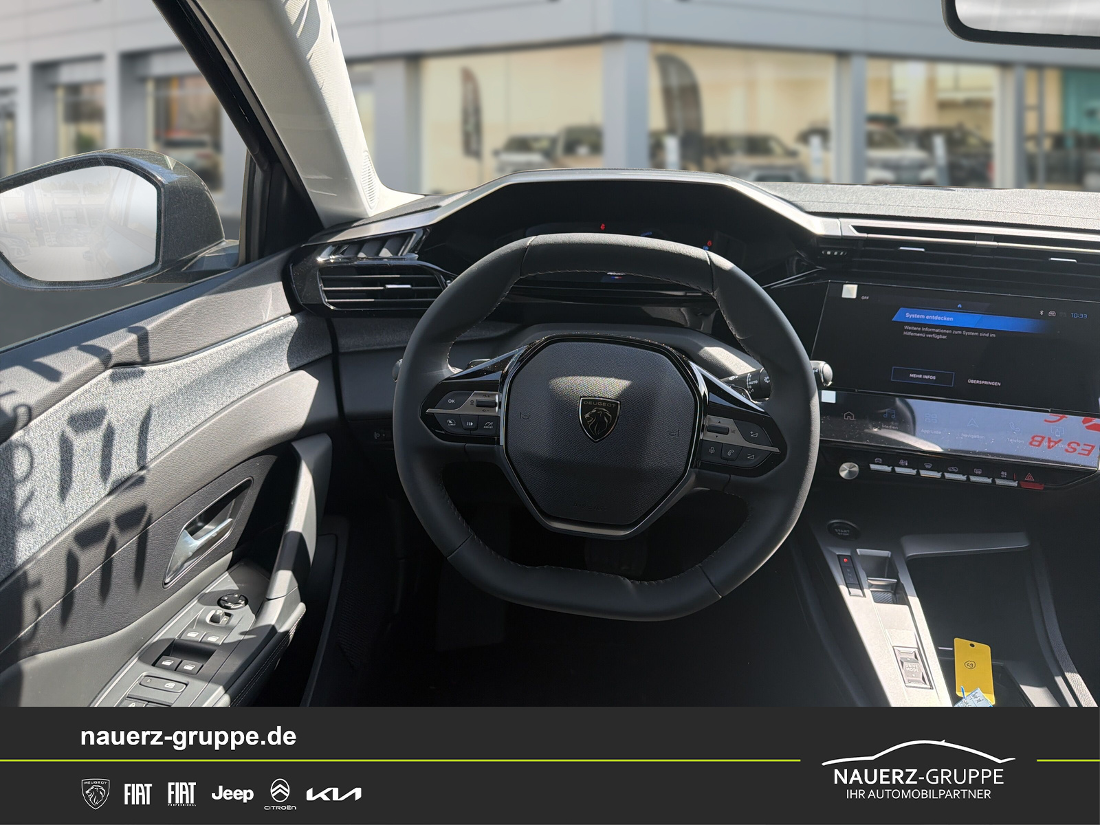 Fahrzeugabbildung Peugeot Neuer 308 ALLURE HYBRID 145 e-DSC6 Hybrid 145 Allure - mit KI generiert/bearbeitet