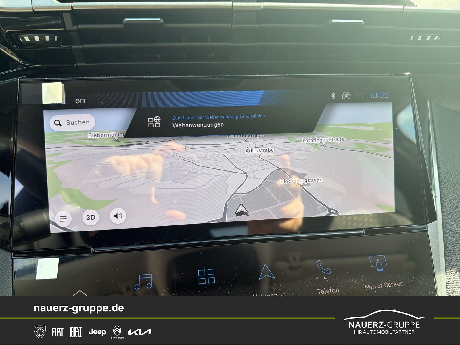 Fahrzeugabbildung Peugeot Neuer 308 ALLURE HYBRID 145 e-DSC6 Hybrid 145 Allure - mit KI generiert/bearbeitet