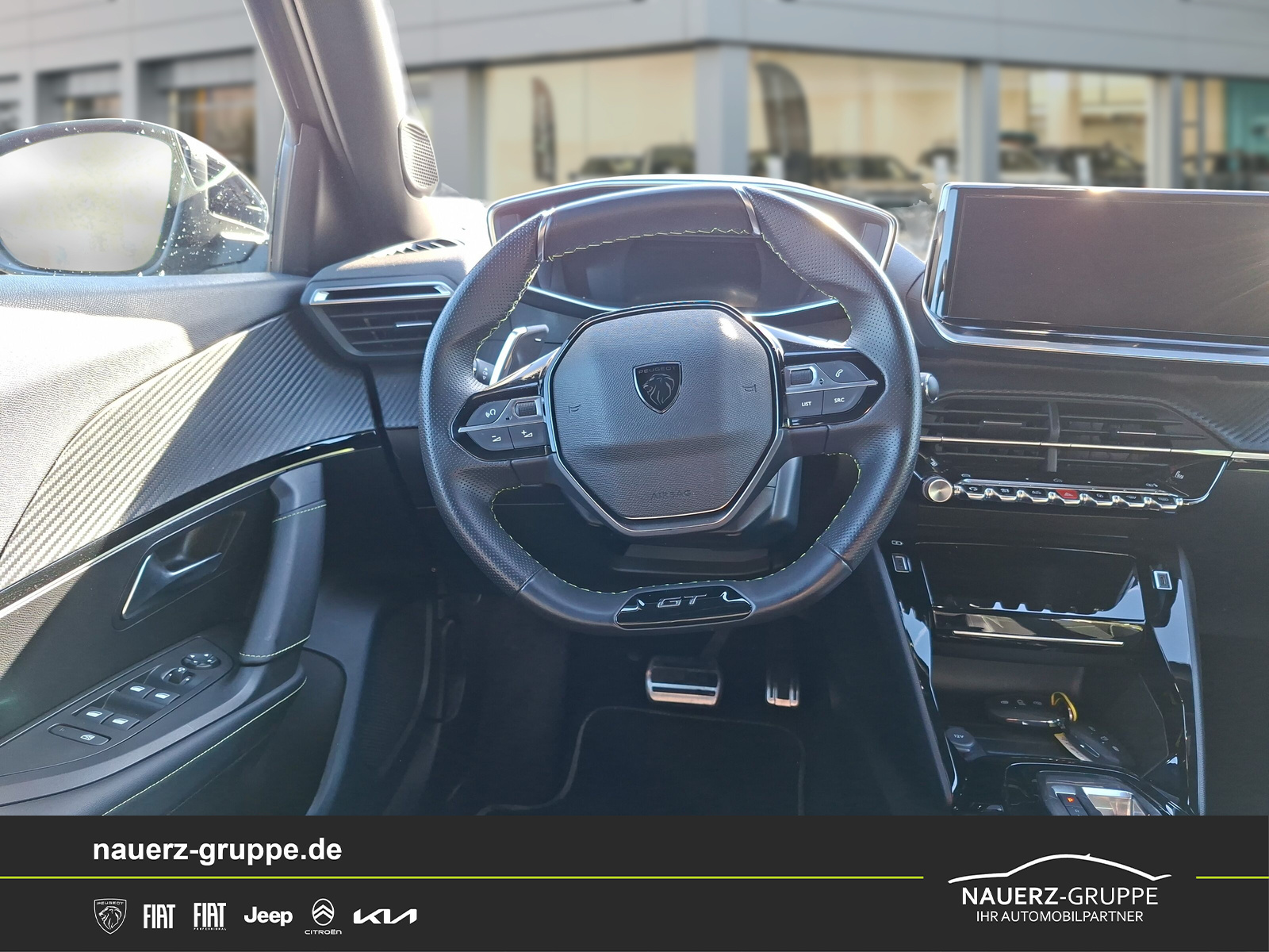 Fahrzeugabbildung Peugeot 2008 GT PureTech 130 EAT8