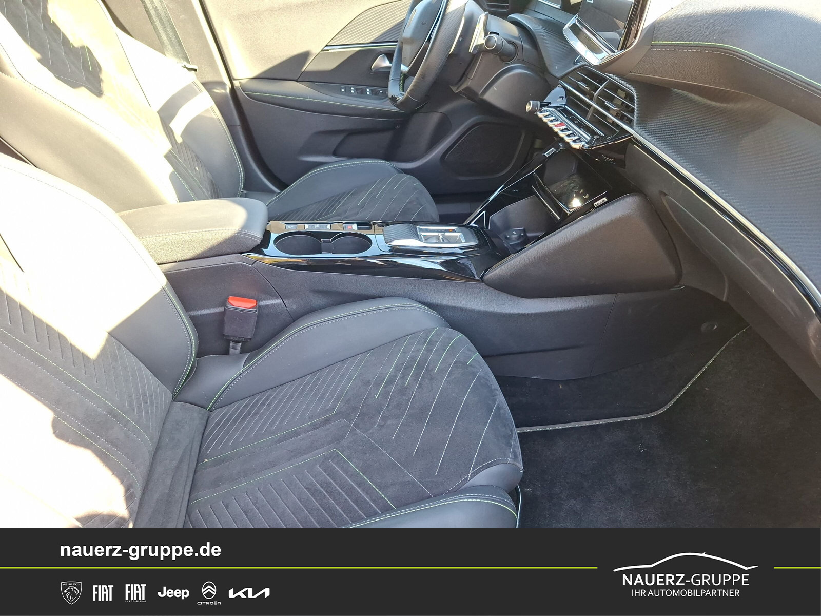 Fahrzeugabbildung Peugeot 2008 GT PureTech 130 EAT8
