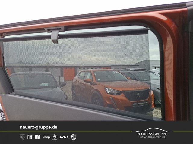 Fahrzeugabbildung Peugeot 5008 Allure PureTech 130