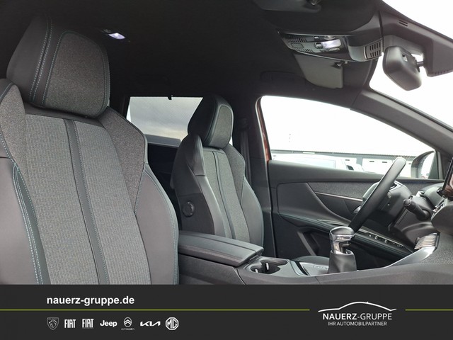 Fahrzeugabbildung Peugeot 5008 Allure PureTech 130