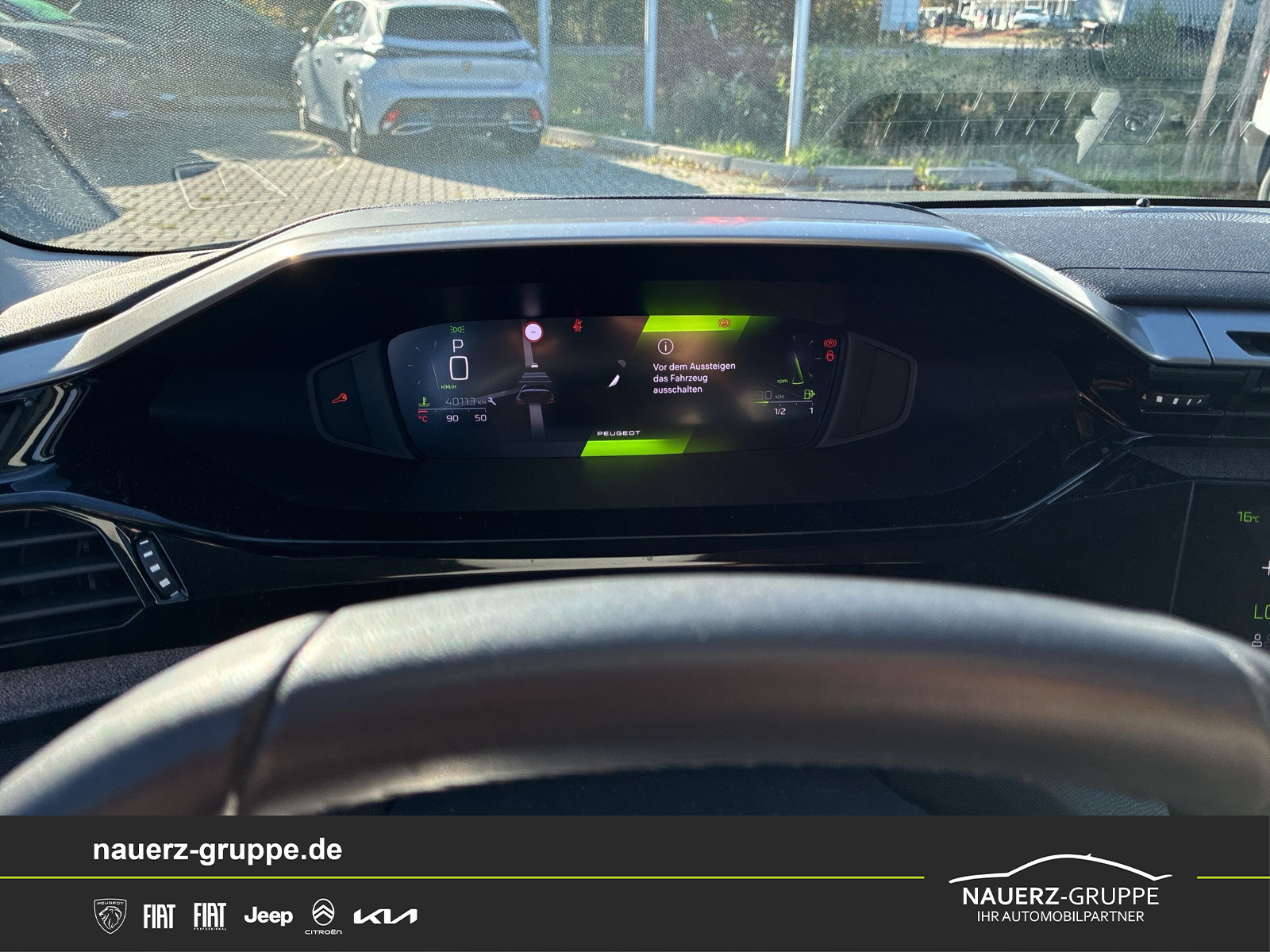 Fahrzeugabbildung Peugeot 308 Allure Pack PureTech 130 EAT8 - mit KI generiert/bearbeitet