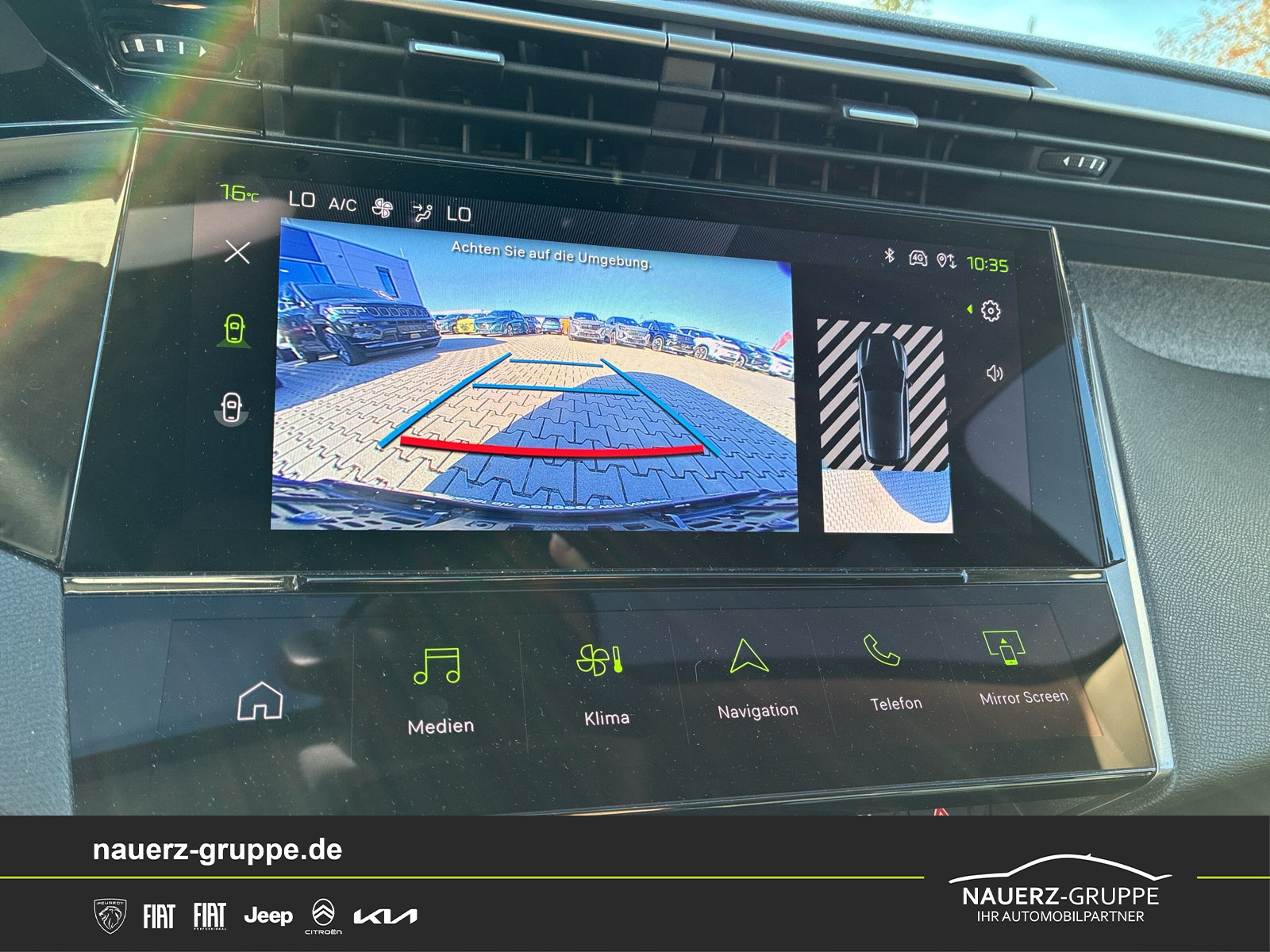 Fahrzeugabbildung Peugeot 308 Allure Pack PureTech 130 EAT8 - mit KI generiert/bearbeitet