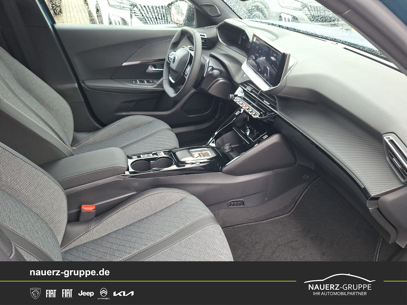 Fahrzeugabbildung Peugeot 2008 Allure Hybrid 145