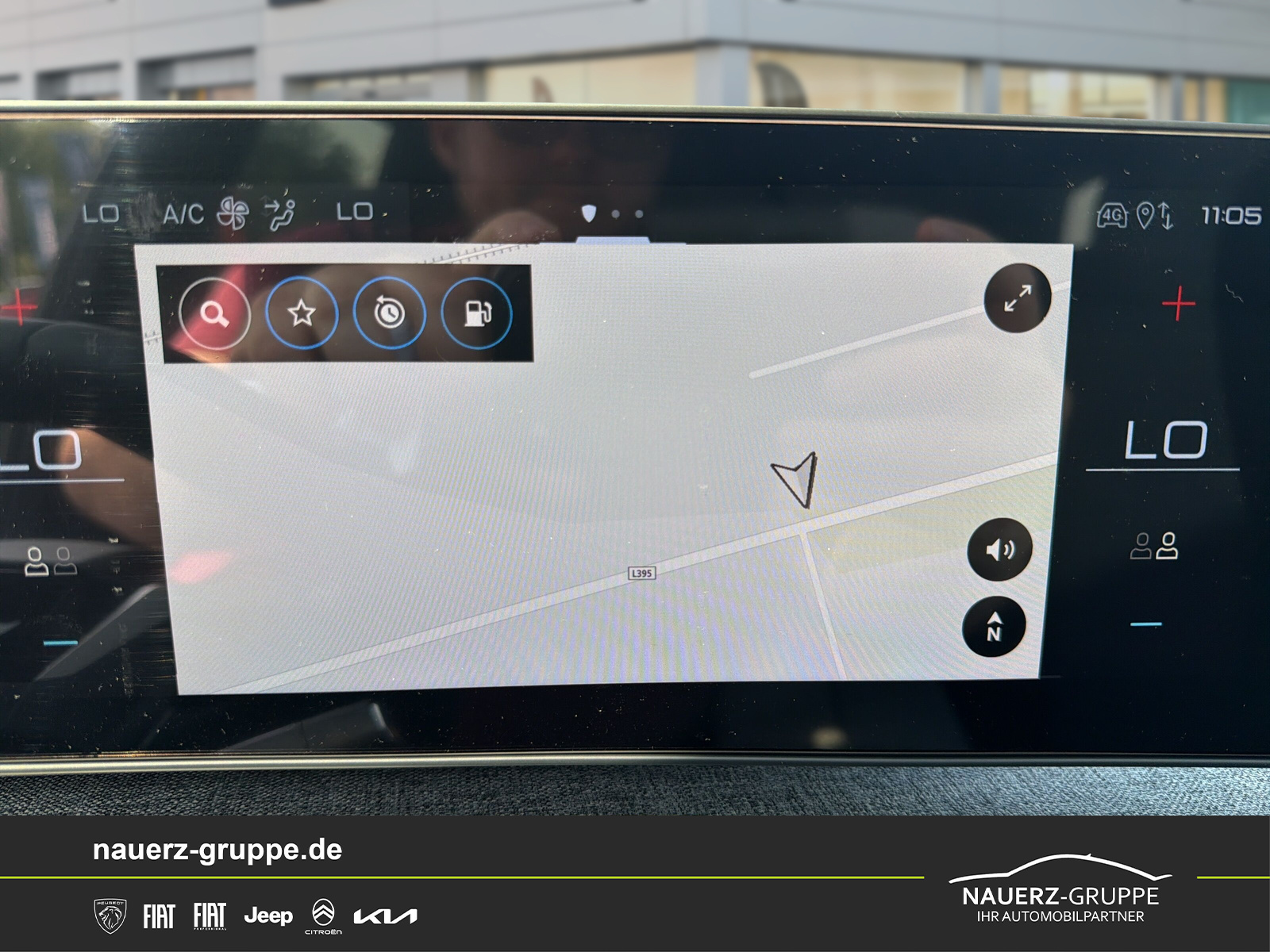 Fahrzeugabbildung Peugeot 5008 Hybrid 145 Allure - mit KI generiert/bearbeitet