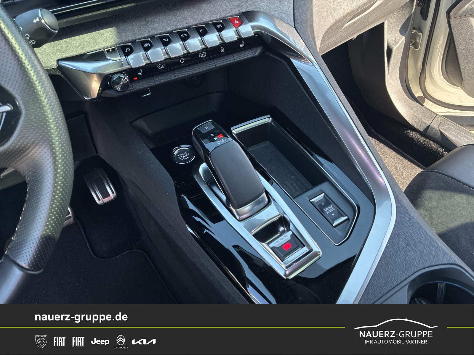 Fahrzeugabbildung Peugeot 3008 Plugin-Hybrid 225 GT