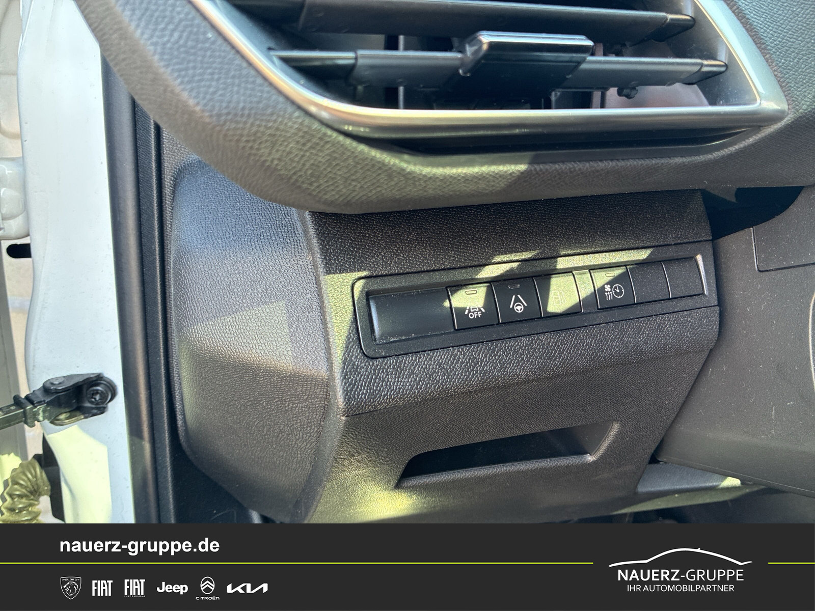 Fahrzeugabbildung Peugeot 3008 Plugin-Hybrid 225 GT