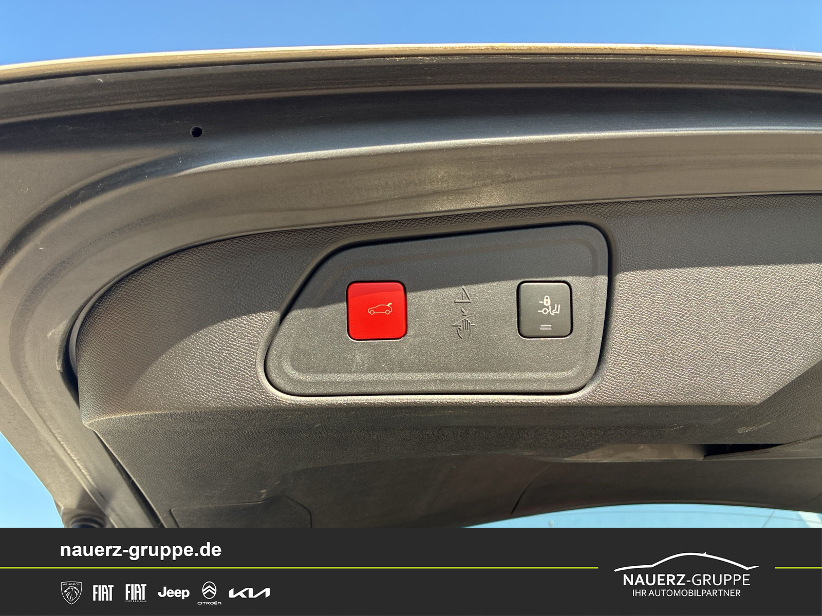 Fahrzeugabbildung Peugeot 3008 Plugin-Hybrid 225 GT