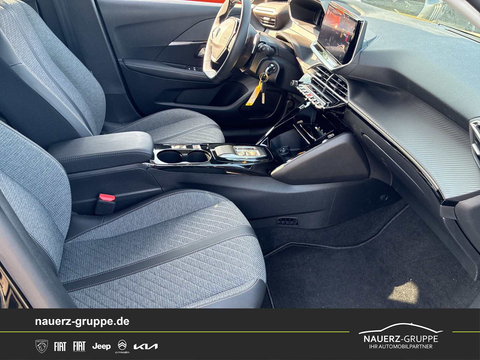 Fahrzeugabbildung Peugeot 208 Hybrid 100 Allure - mit KI generiert/bearbeitet