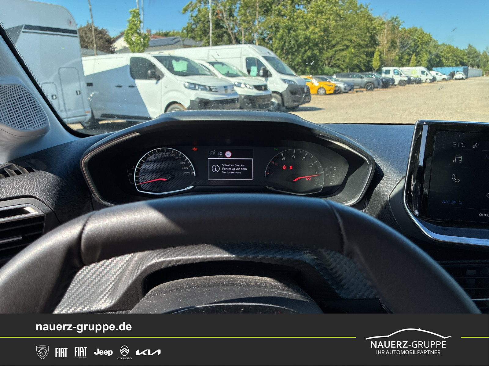Fahrzeugabbildung Peugeot 208 Style PureTech 100