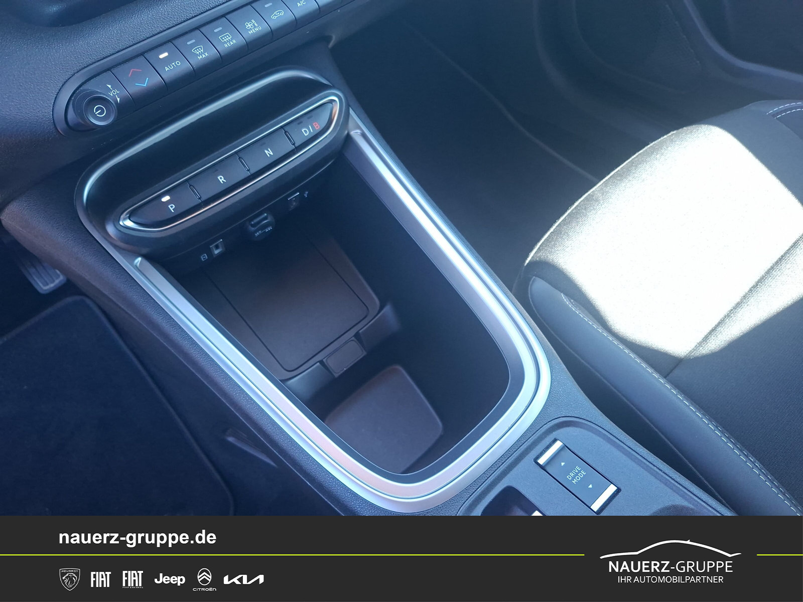 Fahrzeugabbildung Jeep AVENGER Electric Altitude