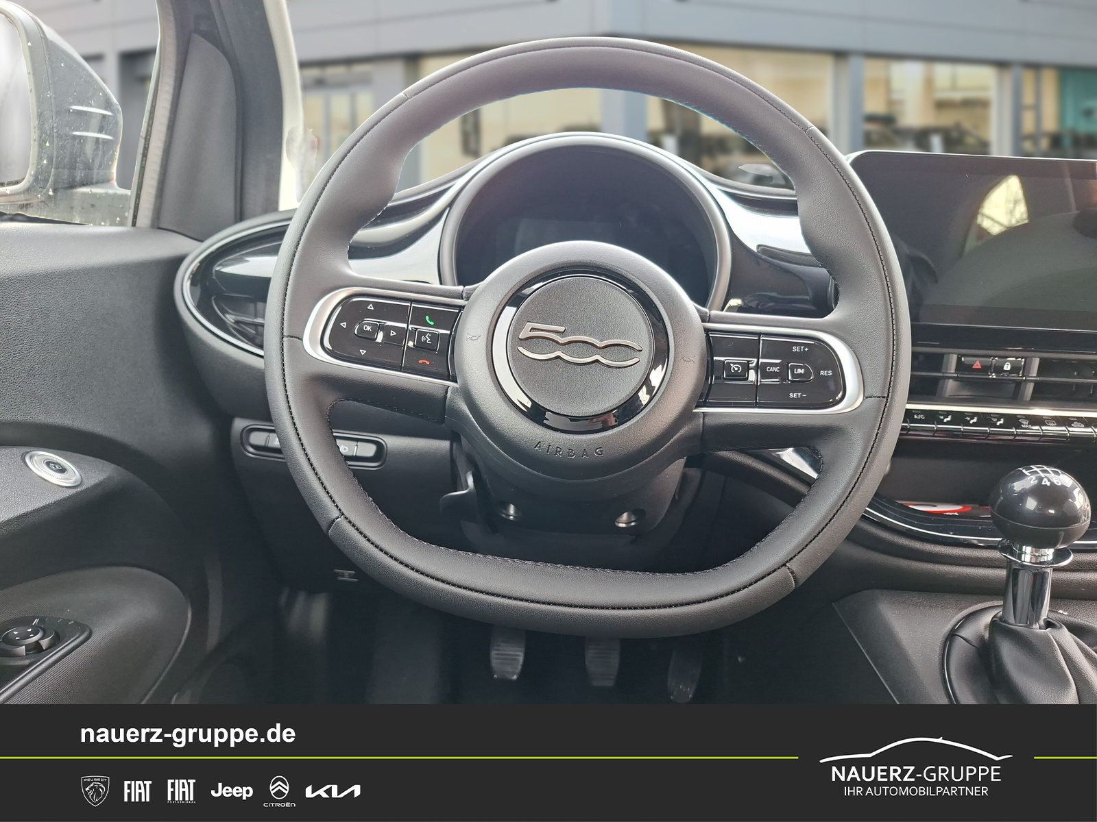 Fahrzeugabbildung Fiat 500 1.0 Hybrid FireFly 48 kW Icon